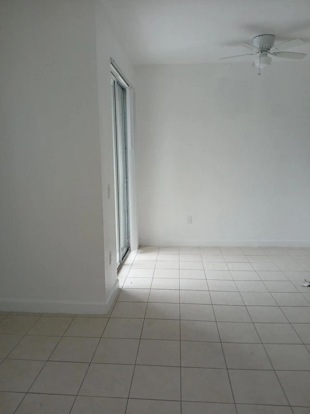 5 of 10 - 2127 Shoma Drive, Royal Palm Beach, FL