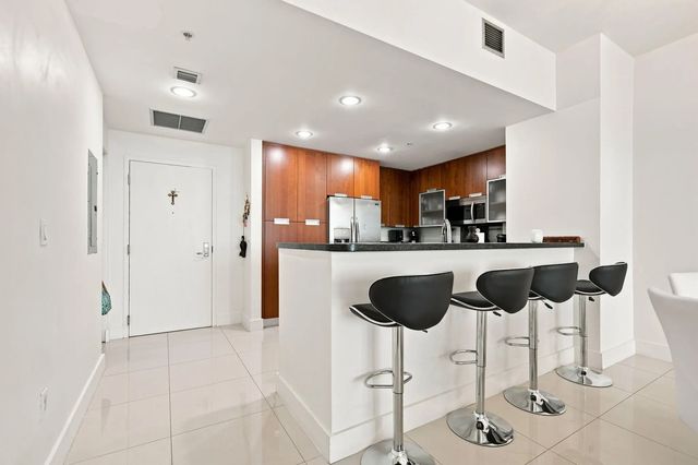 5 of 35 - 7901 Hispanola Avenue #1008, North Bay Village, FL