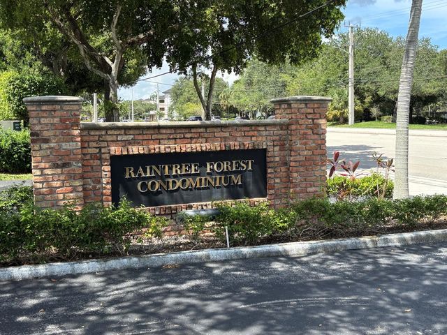 301 N Pine Island Road #105, Plantation