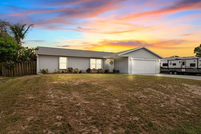 1098 Sw Janette Avenue, Port St. Lucie