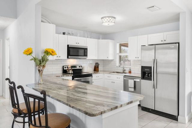 4 of 24 - 1098 Sw Janette Avenue, Port St. Lucie, FL