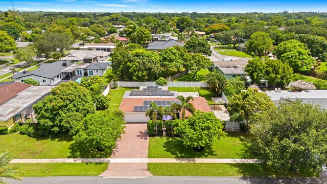 3 of 31 - 6131 Sw 8th Street, Plantation, FL