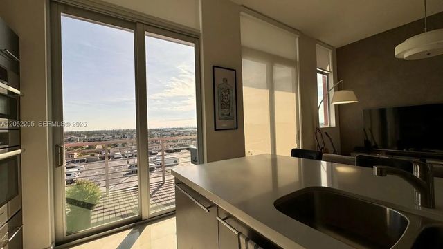 4 of 20 - 7875 Nw 107th Avenue #812, Doral, FL