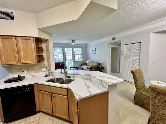 5 of 28 - 9857 Baywinds #9210, West Palm Beach, FL