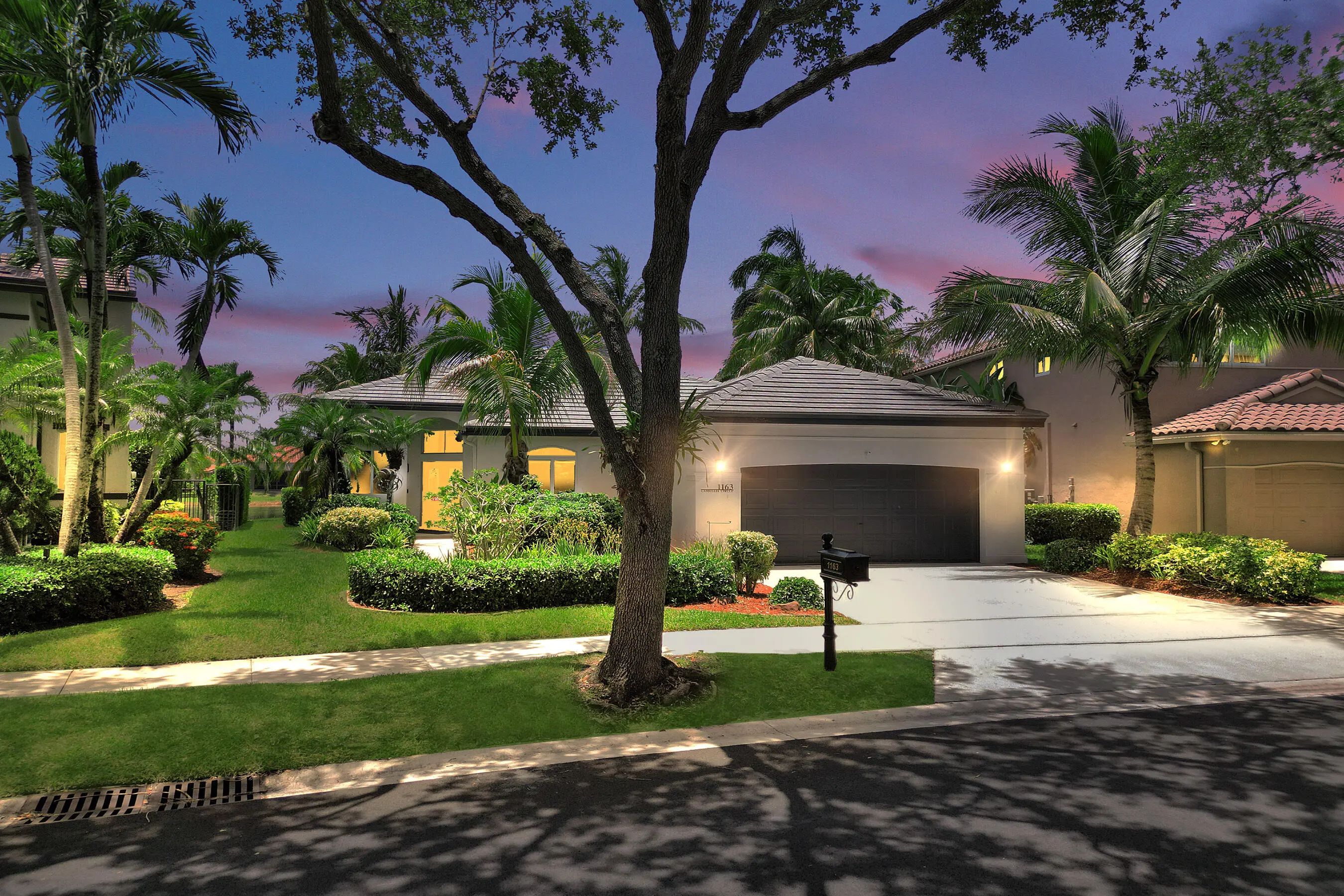 1163 Camellia Circle, Weston