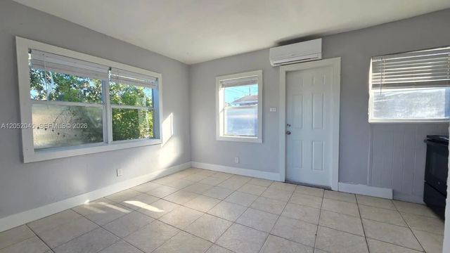 3 of 23 - 1430 Nw 7th Street, Fort Lauderdale, FL