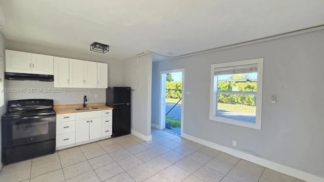 5 of 23 - 1430 Nw 7th Street, Fort Lauderdale, FL