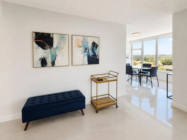 4 of 32 - 1620 S Ocean Boulevard #8h, Lauderdale-By-The-Sea, FL