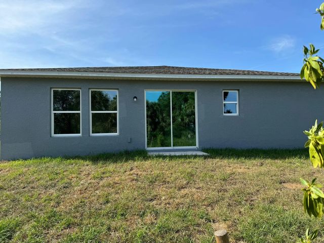 4 of 16 - 6050 Pecan Circle, LaBelle, FL