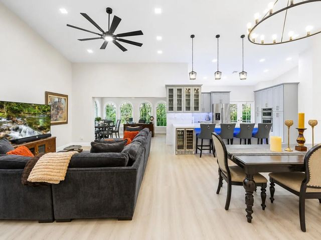 5 of 39 - 2075 Nw 127th Terrace, Coral Springs, FL