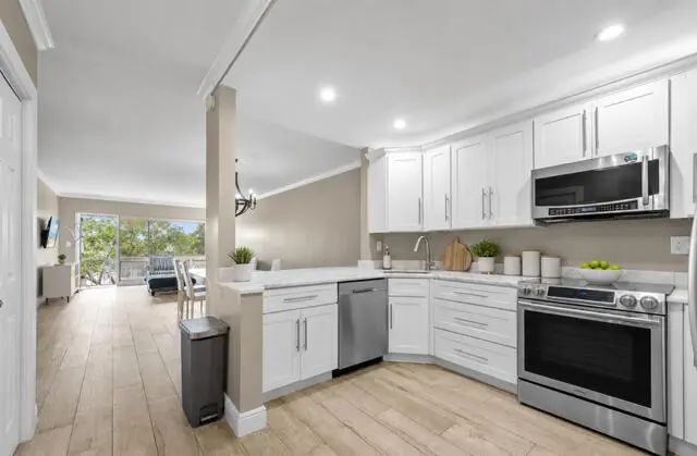 2 of 18 - 900 Sw 12th Street #206, Fort Lauderdale, FL