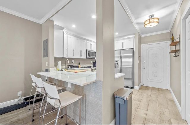 4 of 18 - 900 Sw 12th Street #206, Fort Lauderdale, FL
