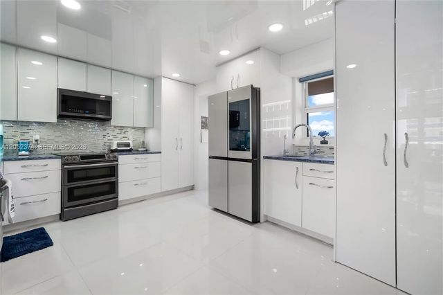 4100 Galt Ocean Drive #404, Fort Lauderdale
