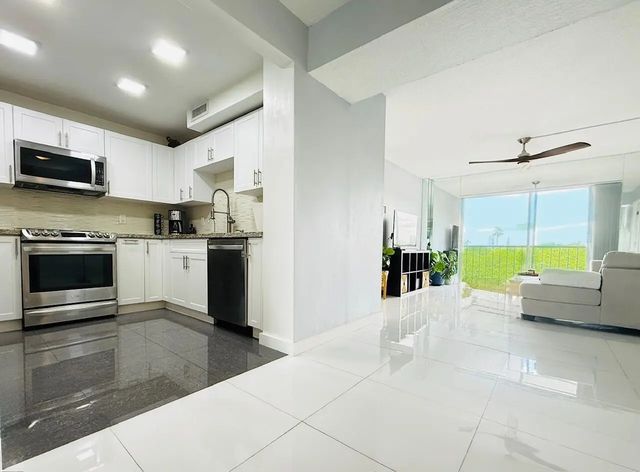 4164 Inverrary Drive #404, Lauderhill