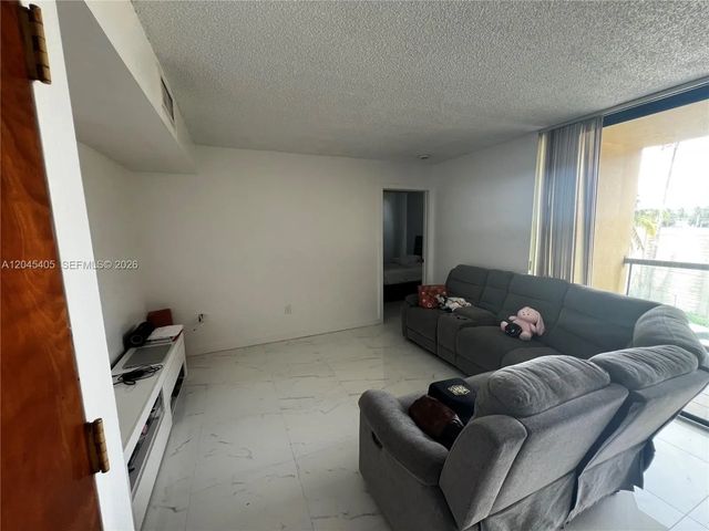 3 of 18 - 11750 Sw 18th Street #319-1, Miami, FL