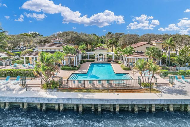 4 of 18 - 1030 Lake Shore Drive #103, Lake Park, FL