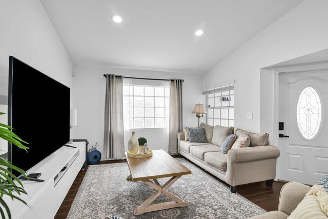 3 of 30 - 651 Sw 176th Avenue, Pembroke Pines, FL