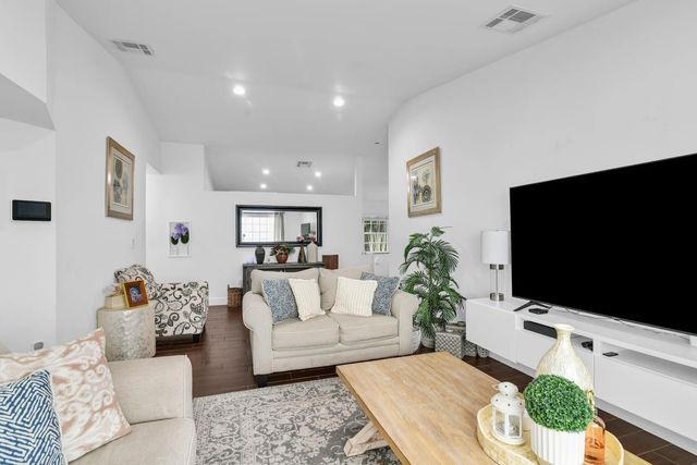 4 of 30 - 651 Sw 176th Avenue, Pembroke Pines, FL