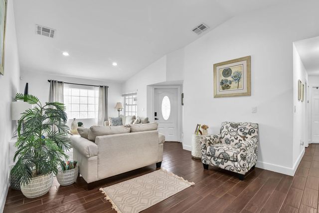 5 of 30 - 651 Sw 176th Avenue, Pembroke Pines, FL