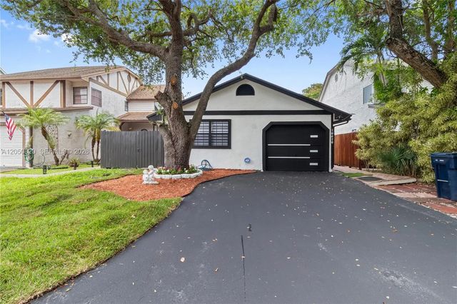 10626 Sw 148th Ave Drive, Miami