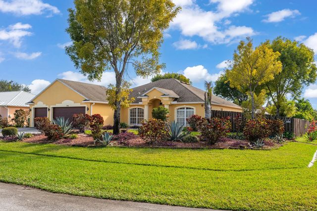 598 Sw Kaabe Avenue, Port St. Lucie