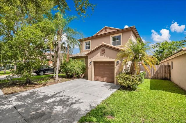 2 of 39 - 2019 Se 13th Street, Homestead, FL