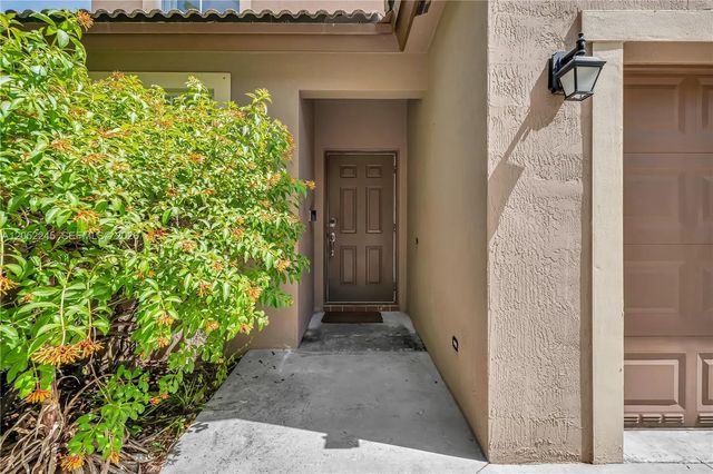 4 of 39 - 2019 Se 13th Street, Homestead, FL