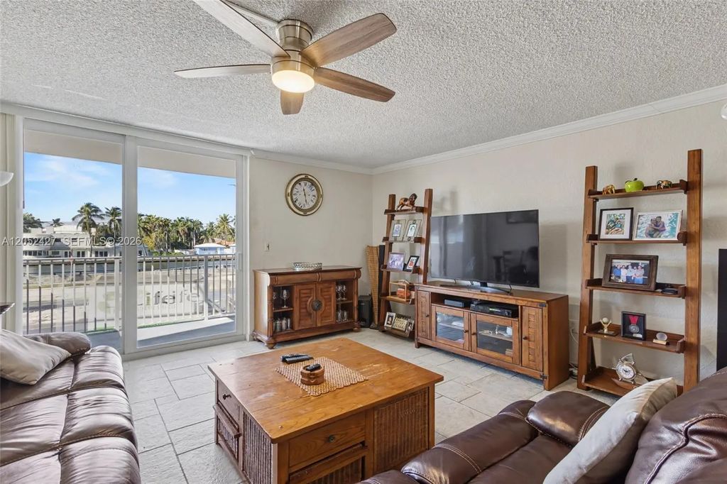211 S Ocean Drive #205, Hollywood