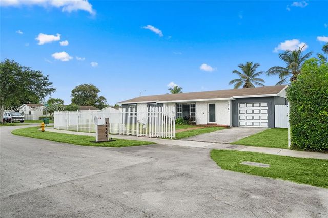 3 of 46 - 10761 Sw 153rd Street, Miami, FL