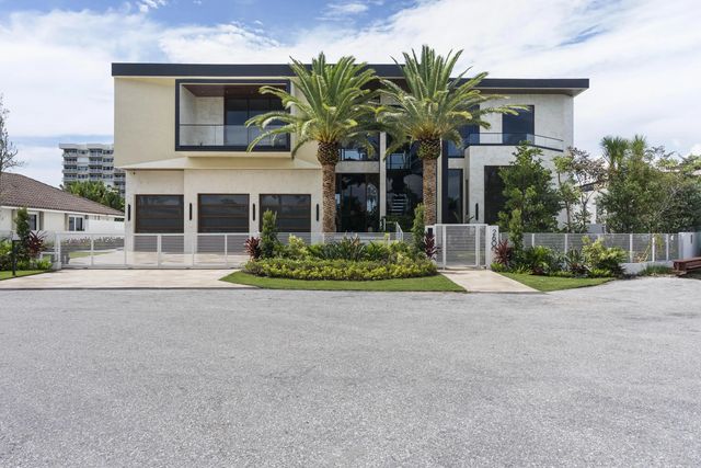 3 of 84 - 2600 Ne 24th Street, Lighthouse Point, FL