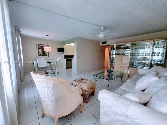 2 of 37 - 3076 E Exeter E #3076, Boca Raton, FL