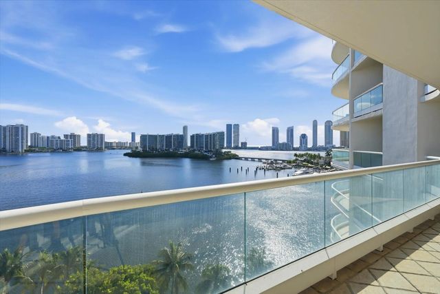 3 of 57 - 7000 W Island Boulevard #907, Aventura, FL