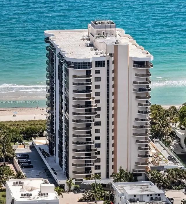 3 of 10 - 6423 Collins Avenue #809, Miami Beach, FL