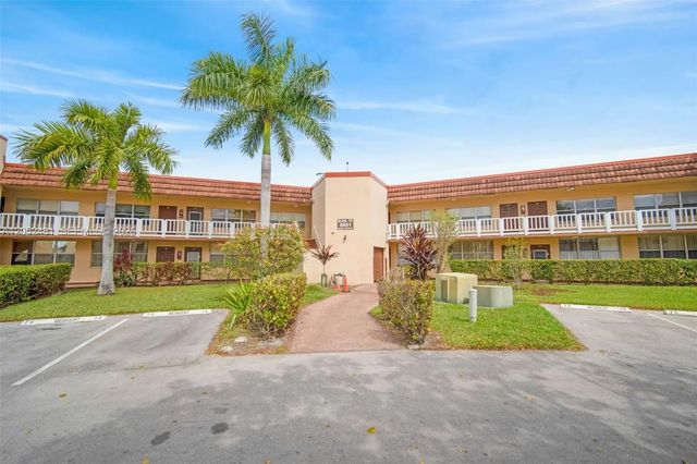 8851 Sunrise Lakes Boulevard #116, Sunrise