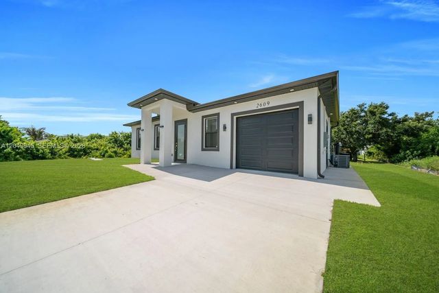 3 of 35 - 2609 21st Street Sw, Lehigh Acres, FL