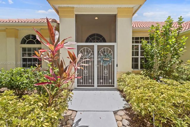 4 of 46 - 7538 Citrus Hill Lane, Naples, FL