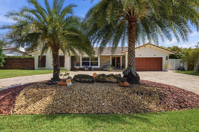 4 of 51 - 3316 Ne 40th Court, Fort Lauderdale, FL