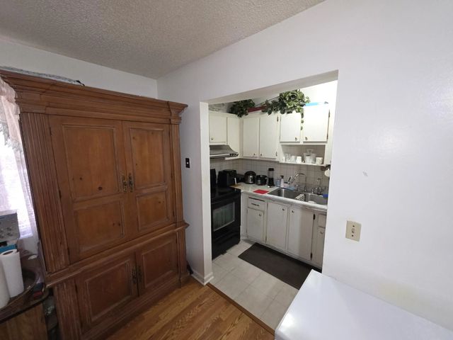 3 of 7 - 4919 Freedom Circle, Lake Worth, FL