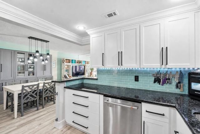 5 of 98 - 305 N Pompano Beach Boulevard #804, Pompano Beach, FL