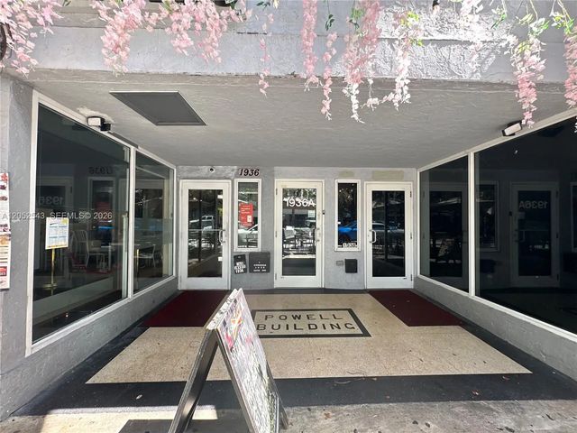 3 of 25 - 1936 Hollywood Boulevard #a, Hollywood, FL