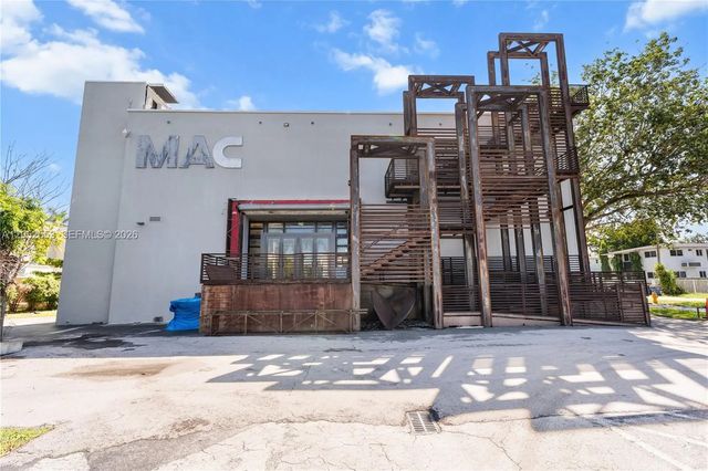 5960 Sw 57th Avenue, Miami