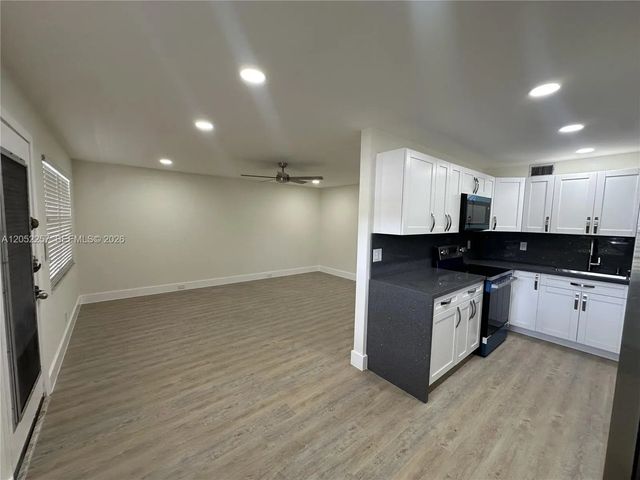 3 of 48 - 13255 Sw 7th Court #113d, Pembroke Pines, FL