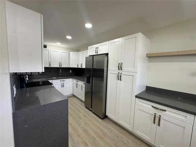 5 of 48 - 13255 Sw 7th Court #113d, Pembroke Pines, FL