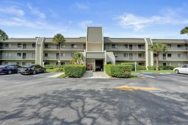 2 of 27 - 4100 Tivoli Court #304, Lake Worth, FL