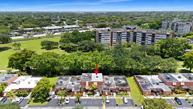 4 of 36 - 1517 Fairway Road, Pembroke Pines, FL