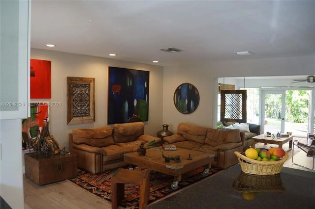 5 of 55 - 1251 Sw 11th Terrace, Boca Raton, FL