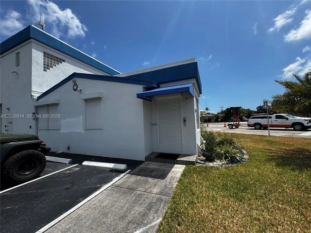 2 of 22 - 6151 Pembroke Road, Hollywood, FL