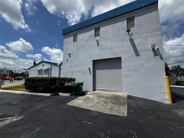 4 of 22 - 6151 Pembroke Road, Hollywood, FL