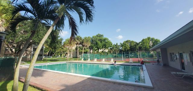 4 of 24 - 1100 Nw 87th Avenue #408, Coral Springs, FL