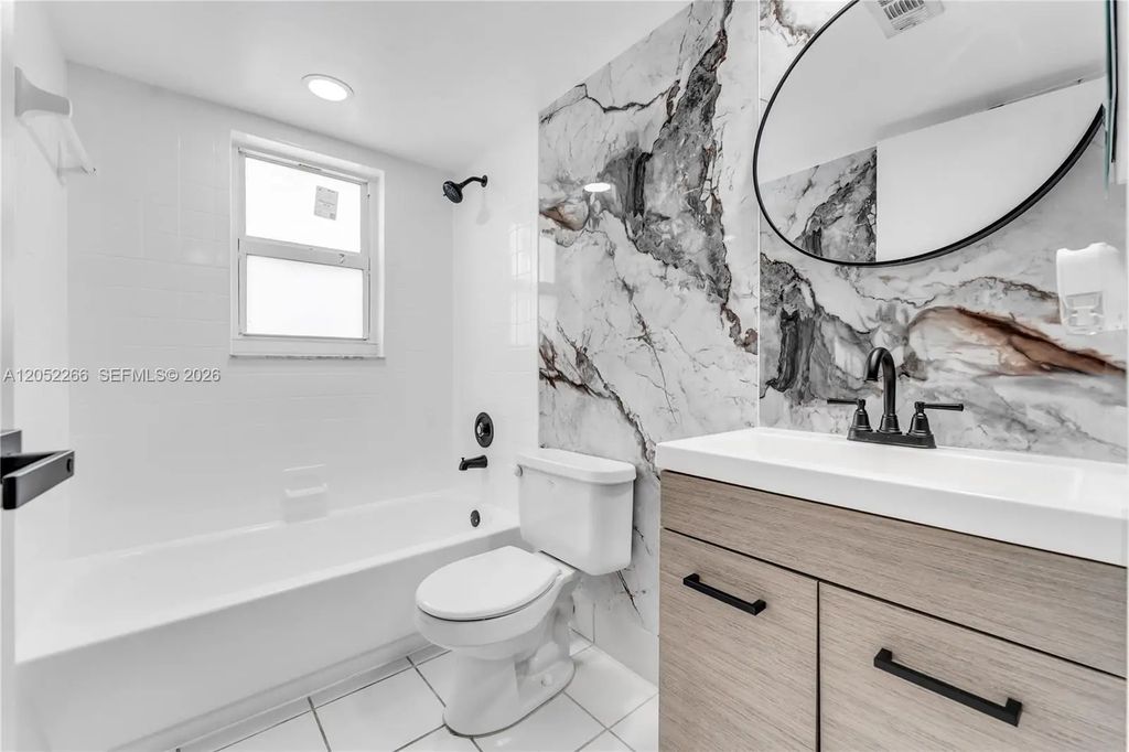 8720 N Sherman Circle #101, Miramar